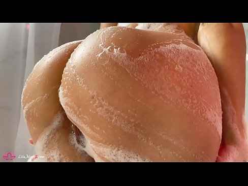 ❤️ Brineta masturbira macu vibratorom do intenzivnog orgazma pod tušem ️❌ Porno kod nas ❌❤